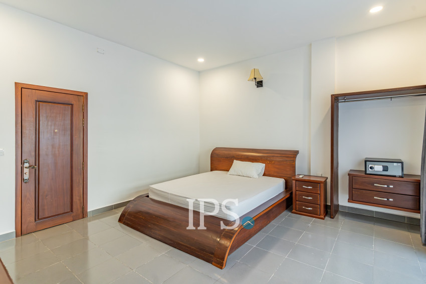 11 Bedroom Commercial Villa For Rent - BKK1, Phnom Penh