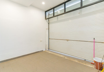 11 Bedroom Commercial Villa For Rent - BKK1, Phnom Penh thumbnail