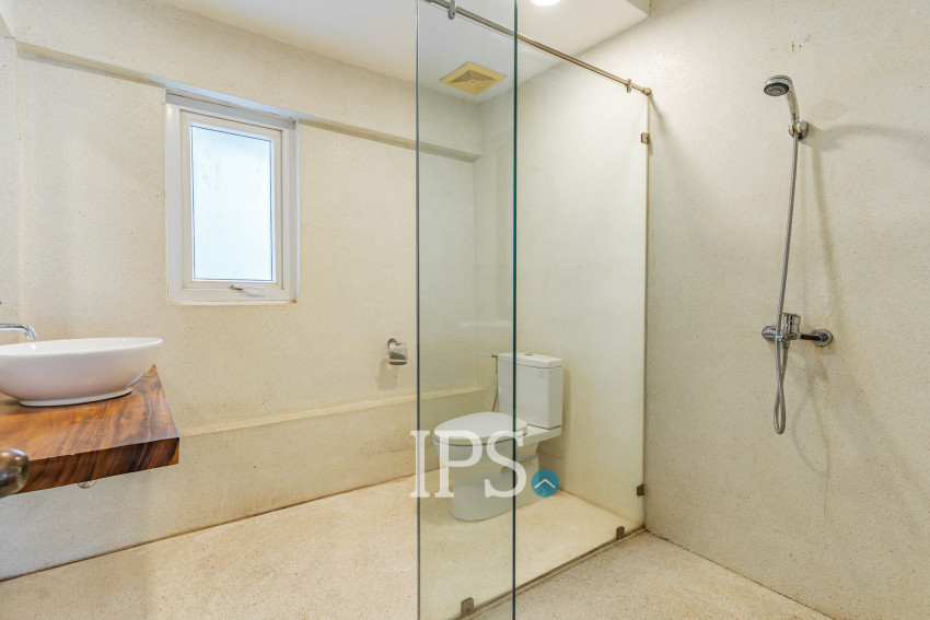 11 Bedroom Commercial Villa For Rent - BKK1, Phnom Penh