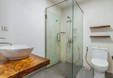 11 Bedroom Commercial Villa For Rent - BKK1, Phnom Penh thumbnail