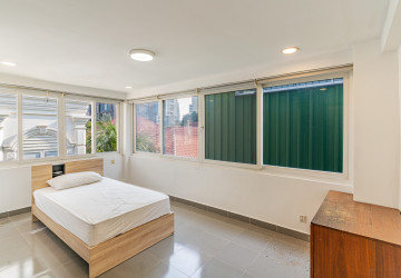 11 Bedroom Commercial Villa For Rent - BKK1, Phnom Penh thumbnail