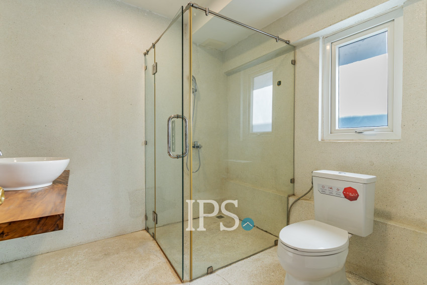 11 Bedroom Commercial Villa For Rent - BKK1, Phnom Penh