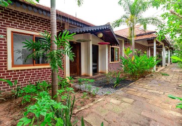 8 Bedroom Boutique For Rent - Svay Thom, Siem Reap thumbnail