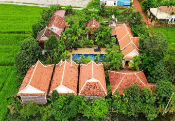 8 Bedroom Boutique For Rent - Svay Thom, Siem Reap thumbnail