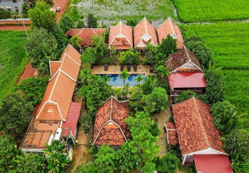 8 Bedroom Boutique For Rent - Svay Thom, Siem Reap thumbnail