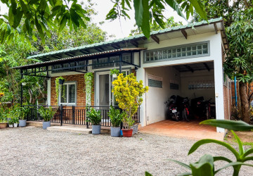1 Bedroom House For Rent- Sala Kamreuk, Siem Reap thumbnail