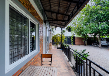 1 Bedroom House For Rent- Sala Kamreuk, Siem Reap thumbnail
