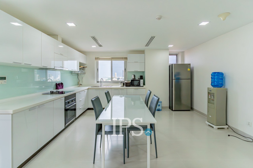2 Bedroom Serviced Apartment For Rent - BKK1, Phnom Penh