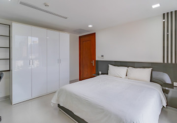 2 Bedroom Serviced Apartment For Rent - BKK1, Phnom Penh thumbnail