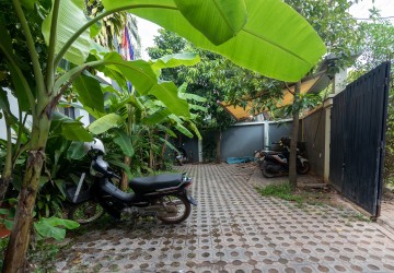 1 Bedroom Apartment For Rent - Svay Dangkum, Siem Reap thumbnail