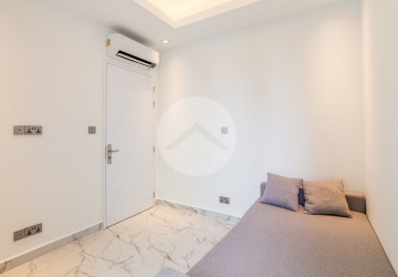 12nd Floor 2 Bedroom Condo For Sale - J Tower 2, BKK1, Phnom Penh thumbnail