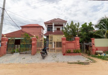 4 Bedroom Villa  For Rent - Slor Kram, Siem Reap thumbnail