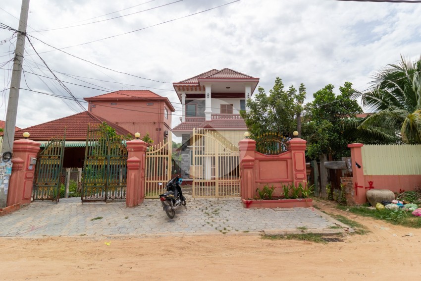 4 Bedroom Villa  For Rent - Slor Kram, Siem Reap