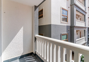 2 Bedroom Serviced Apartment For Rent - BKK1, Phnom Penh thumbnail