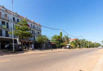 4 Bedroom Shophouse  For Rent - Svay Dangkum, Siem Reap thumbnail