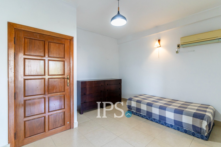 Renovated 3 Bedroom Apartment For Rent - Wat Phnom, Phnom Penh