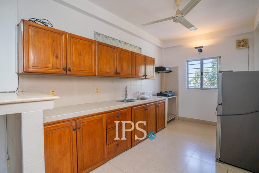 Renovated 3 Bedroom Apartment For Rent - Wat Phnom, Phnom Penh