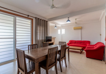 Renovated 3 Bedroom Apartment For Rent - Wat Phnom, Phnom Penh thumbnail